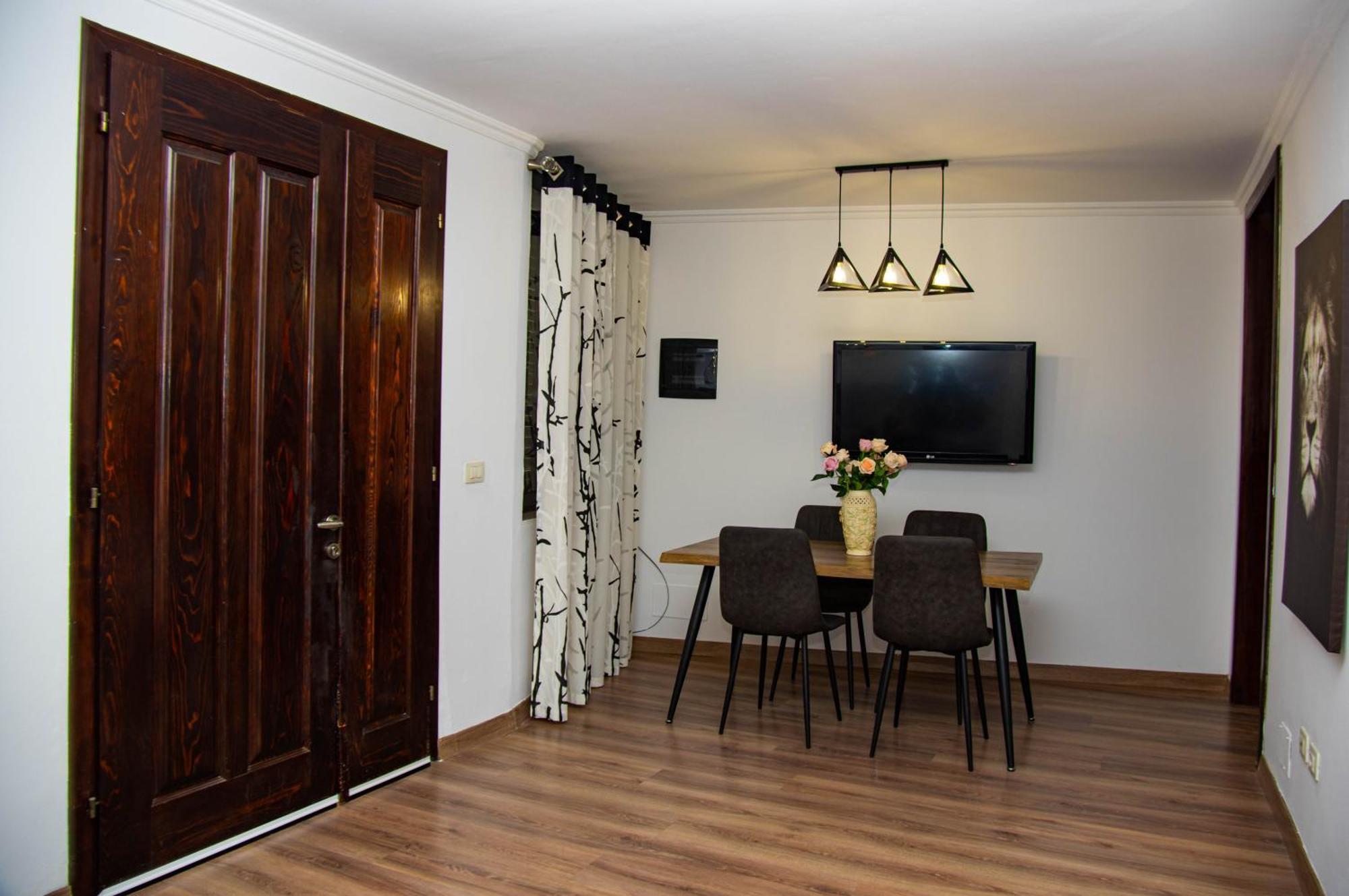 Lucas Central Relaxing House Tirana Exterior photo